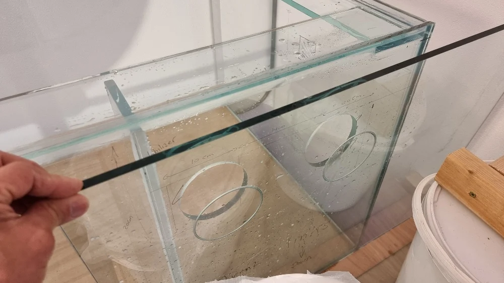 Borrning av 100 mm-hål i 10 mm-glas (5)