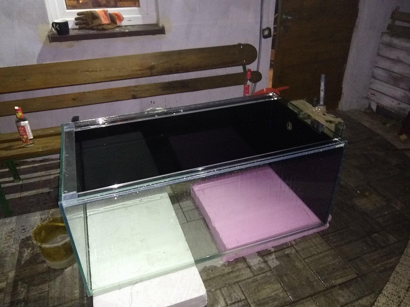 Det begagnade akvariet 130x70x55, 12 mm optiwhite, innan renoveringen