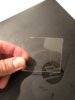 Den höjda perspex-skiljeväggen